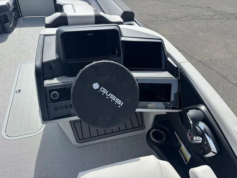 Slide: The Image of 2025 Avalon Catalina Platinum Versatile Rear Bench 2785 6 - 6