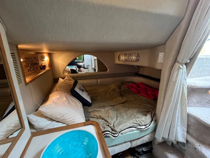 Slide: The Image of Sea Ray 370 Sundancer 1996 - 10