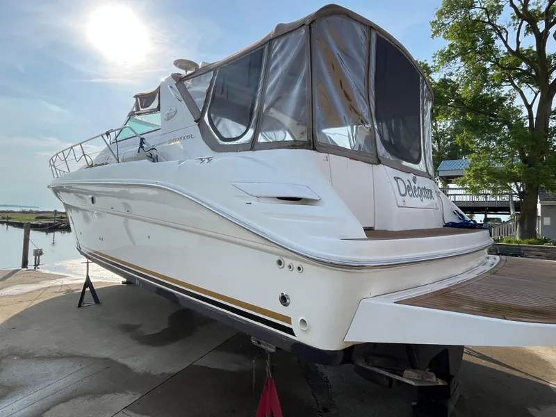 Slide: The Image of Sea Ray 370 Sundancer 1996 - 2