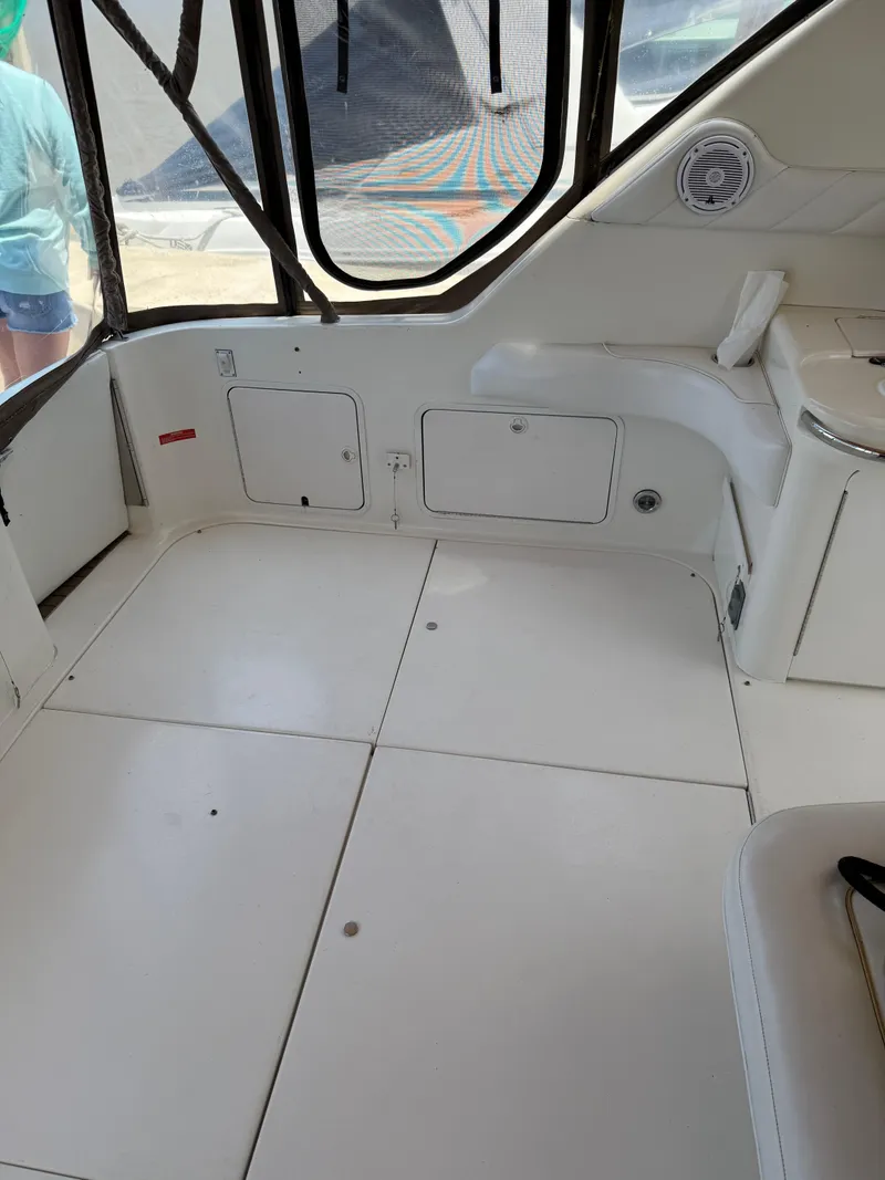 Slide: The Image of Sea Ray 370 Sundancer 1996 - 28