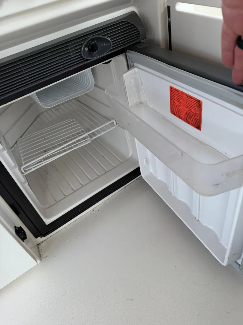 Slide: The Image of Sea Ray 370 Sundancer 1996 - 65