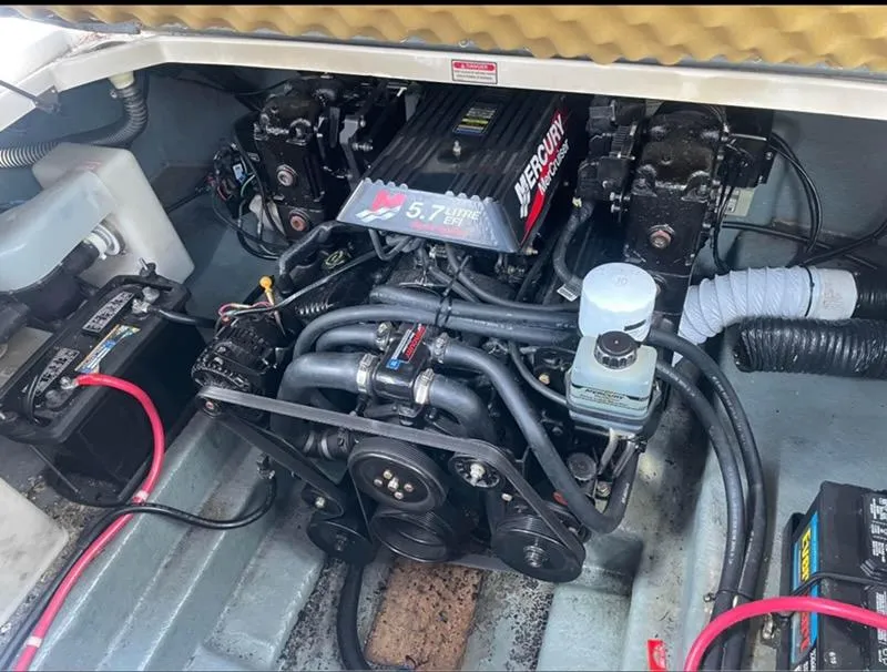 Slide: The Image of Engine compartment of a 2001 Sea Ray 260 Sundancer with Mercury 5.7L EFI engine. - 6
