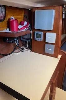 Slide: The Image of Interior of 1987 Morgan Catalina Morgan 41 Classic yacht. - 25