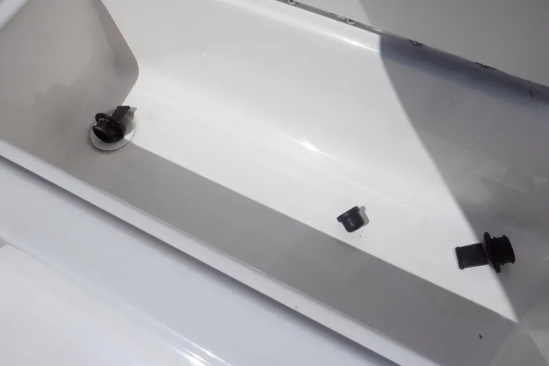 Slide: The Image of Hurricane SunDeck Sport 203 OB 2014 - 58