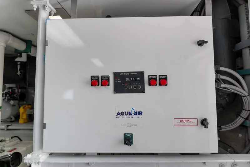 Slide: The Image of Intermarine RPH 95 2001 - 63