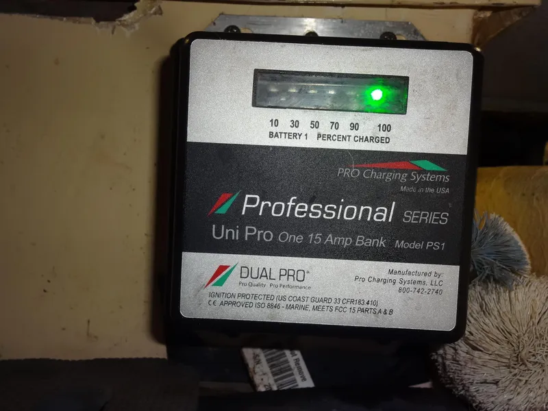 Slide: The Image of Heritage East 44 Sundeck 1988 - 100