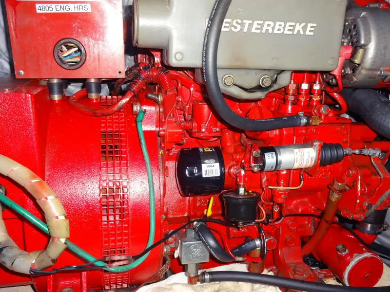 Slide: The Image of Heritage East 44 Sundeck 1988 - 103