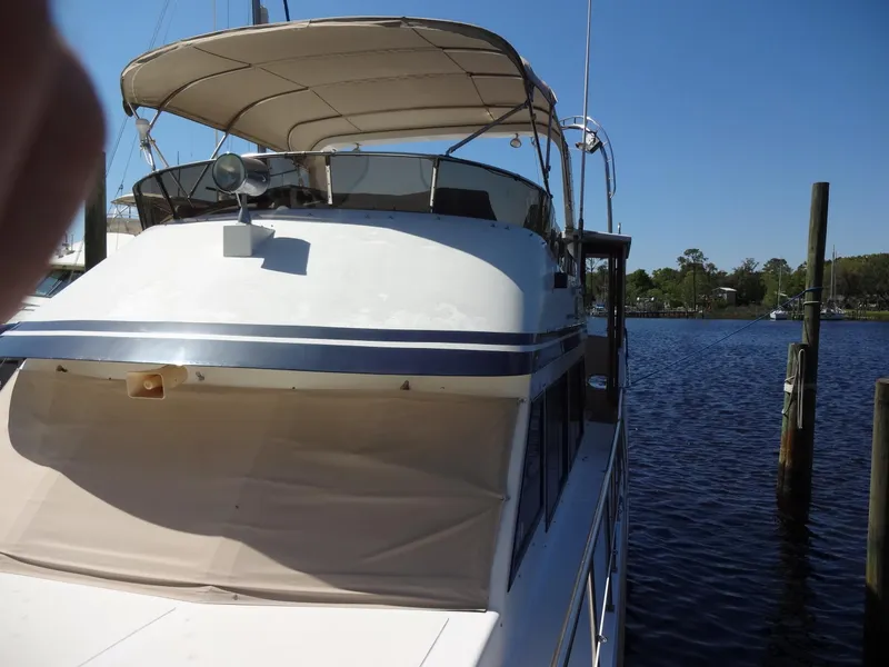 Slide: The Image of Heritage East 44 Sundeck 1988 - 22