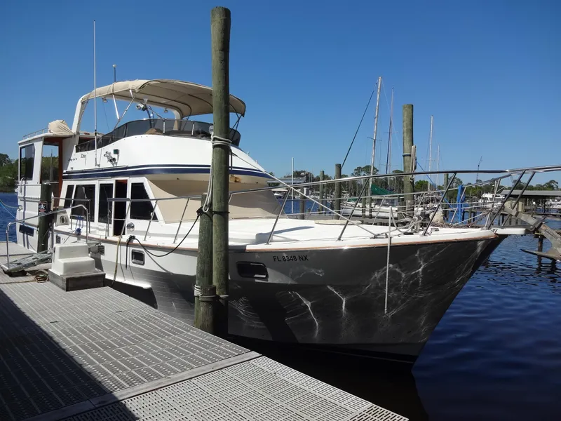 Slide: The Image of Heritage East 44 Sundeck 1988 - 3