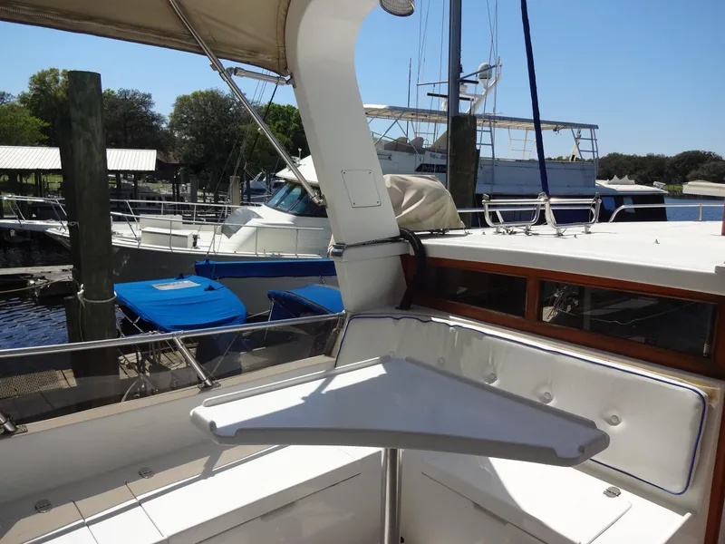 Slide: The Image of Heritage East 44 Sundeck 1988 - 34