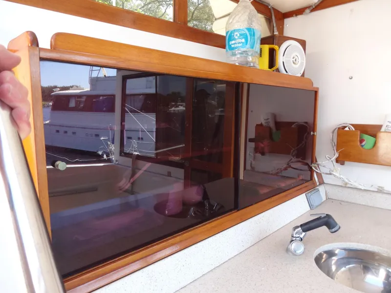 Slide: The Image of Heritage East 44 Sundeck 1988 - 35