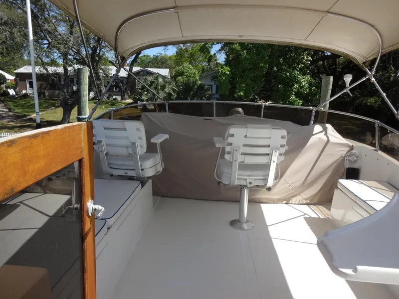 Slide: The Image of Heritage East 44 Sundeck 1988 - 36