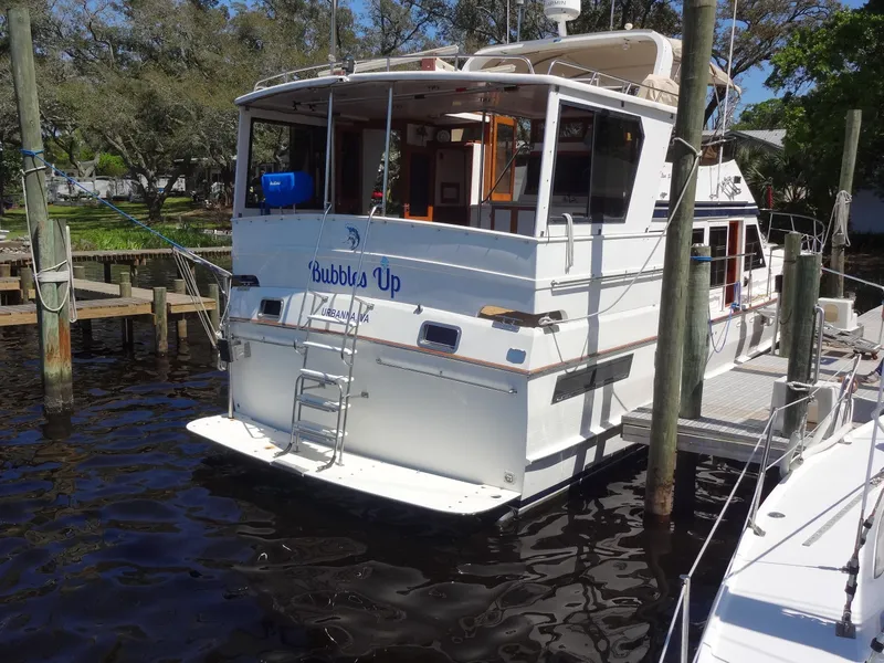 Slide: The Image of Heritage East 44 Sundeck 1988 - 4