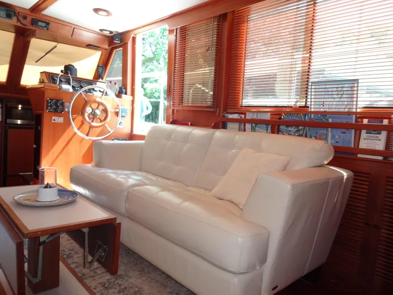 Slide: The Image of Heritage East 44 Sundeck 1988 - 60