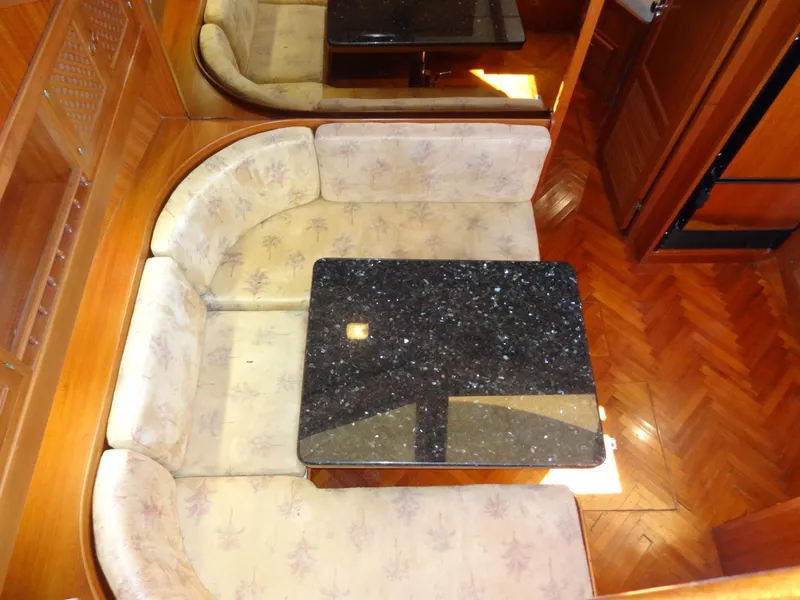 Slide: The Image of Heritage East 44 Sundeck 1988 - 67