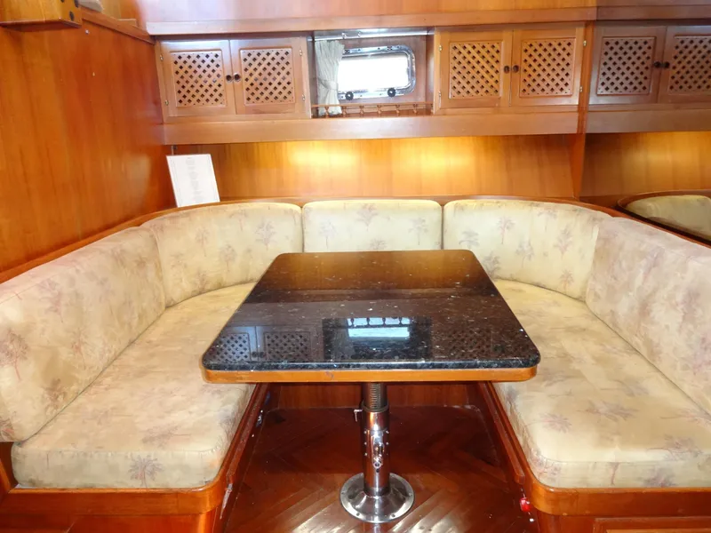 Slide: The Image of Heritage East 44 Sundeck 1988 - 70