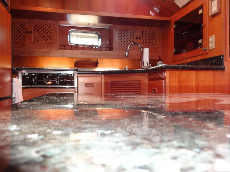 Slide: The Image of Heritage East 44 Sundeck 1988 - 72