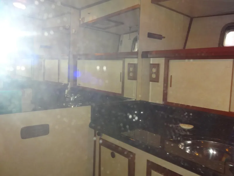 Slide: The Image of Heritage East 44 Sundeck 1988 - 85