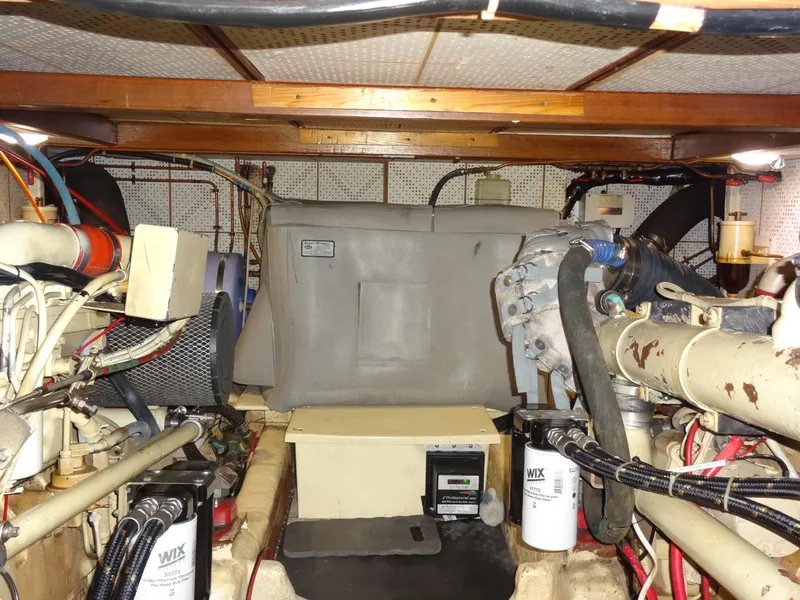 Slide: The Image of Heritage East 44 Sundeck 1988 - 97