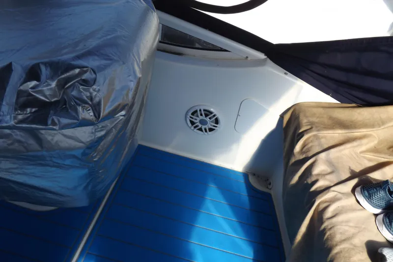 Slide: The Image of Carver 360 Sport Sedan 2003 - 50