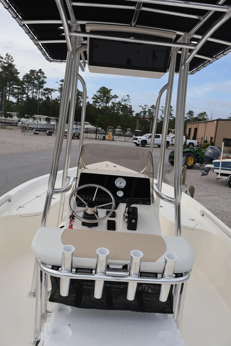 Slide: The Image of Bulls Bay 2200XS BULLS BAY 2025 - 19