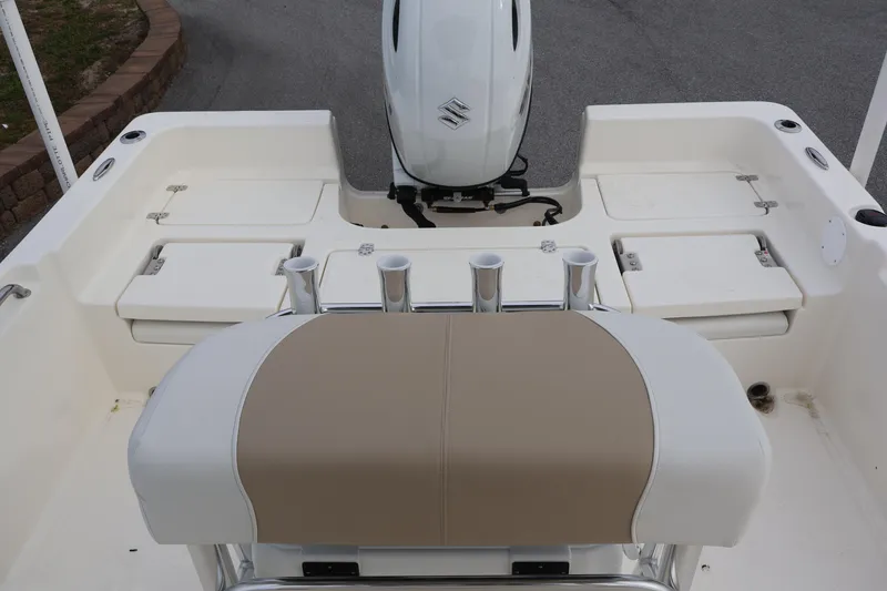 Slide: The Image of Bulls Bay 2200XS BULLS BAY 2025 - 22