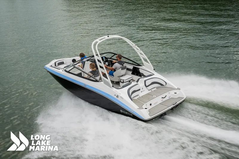 Slide: The Image of Yamaha 195S 2025 - 2