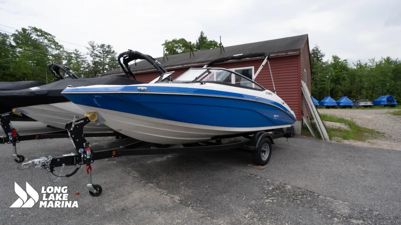 Slide: The Image of Yamaha SX195 2025 - 1