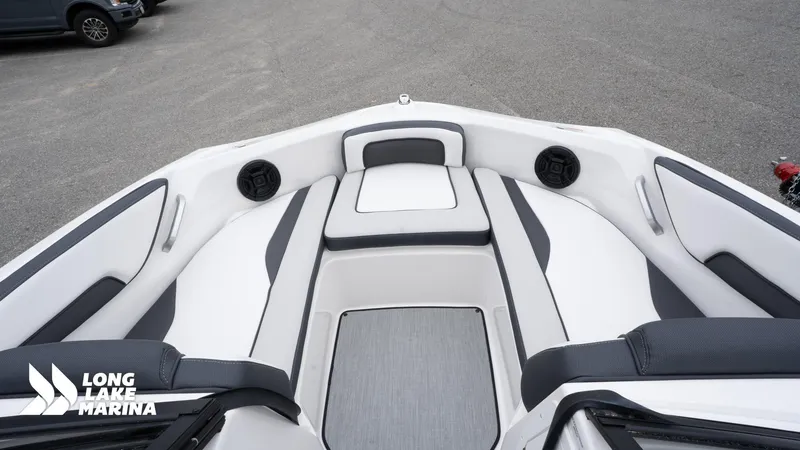 Slide: The Image of Yamaha SX195 2025 - 12