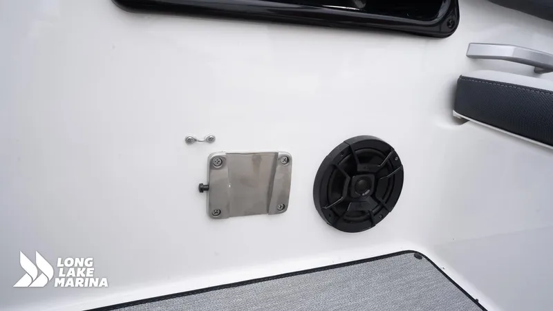 Slide: The Image of Yamaha SX195 2025 - 19