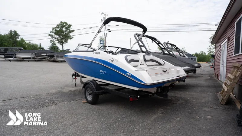 Slide: The Image of Yamaha SX195 2025 - 4