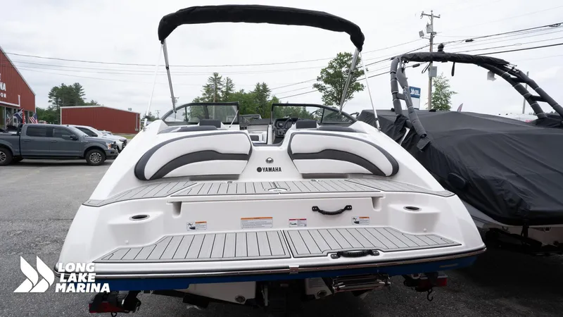 Slide: The Image of Yamaha SX195 2025 - 5