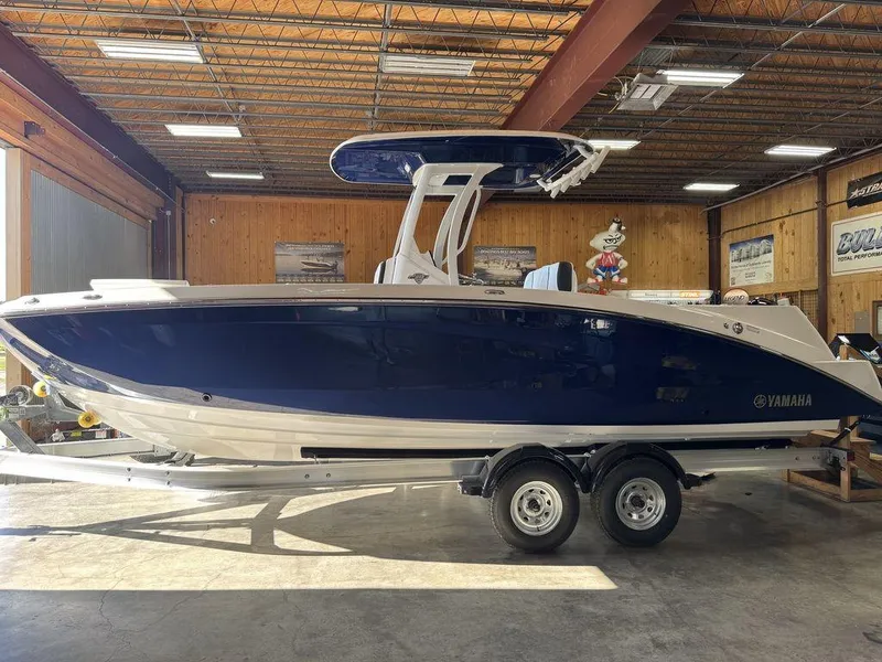 Slide: The Image of Yamaha 255 FSH Sport E 2025 - 2