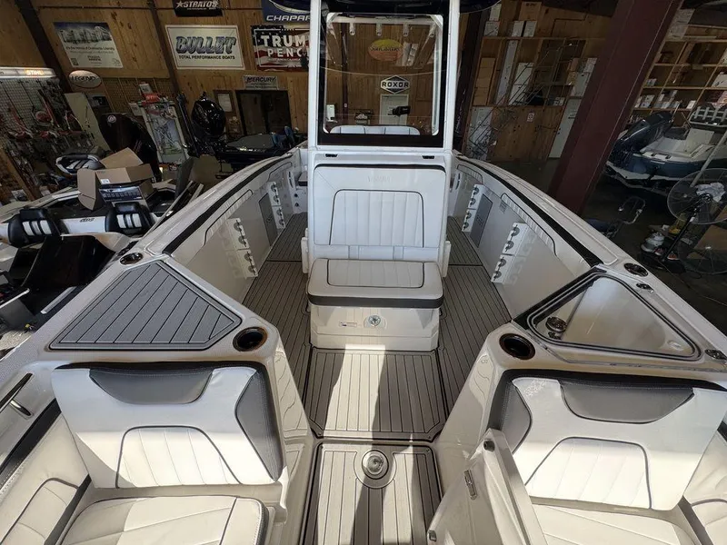 Slide: The Image of Yamaha 255 FSH Sport E 2025 - 9