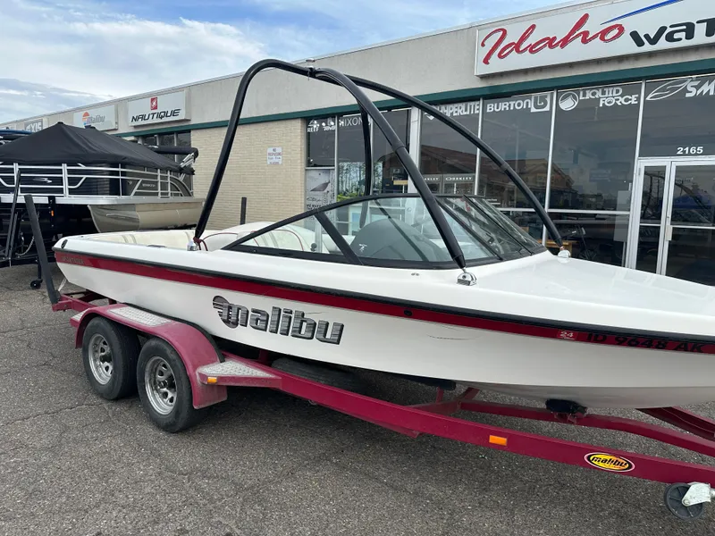 Slide: The Image of Malibu Sportster 2000 - 6