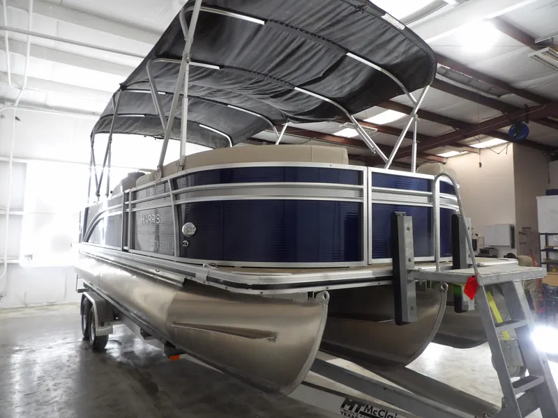 Slide: The Image of Harris HCX25 2020 - 11