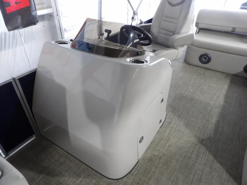 Slide: The Image of Harris HCX25 2020 - 16