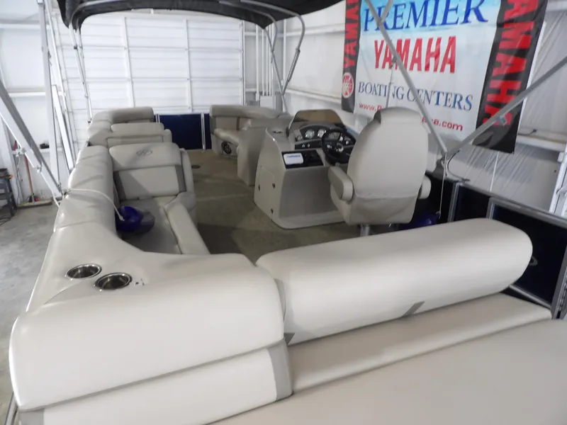 Slide: The Image of Harris HCX25 2020 - 24