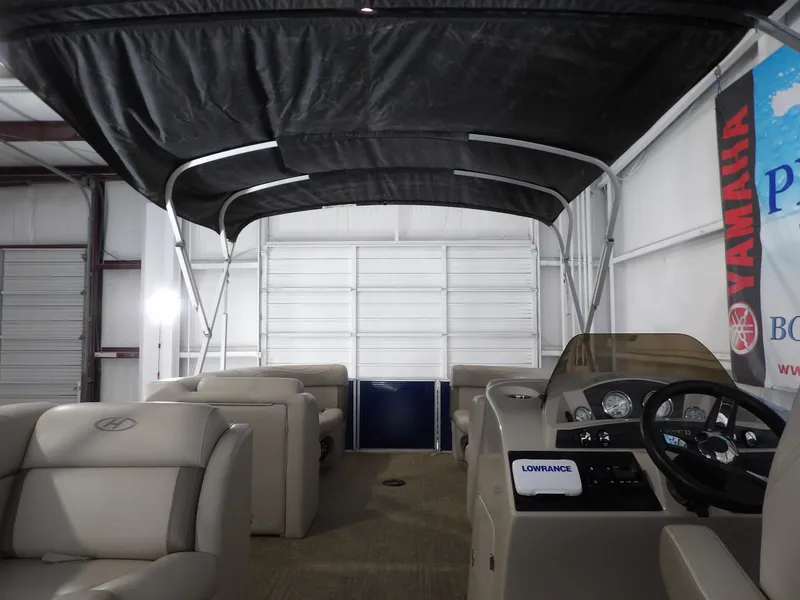 Slide: The Image of Harris HCX25 2020 - 27