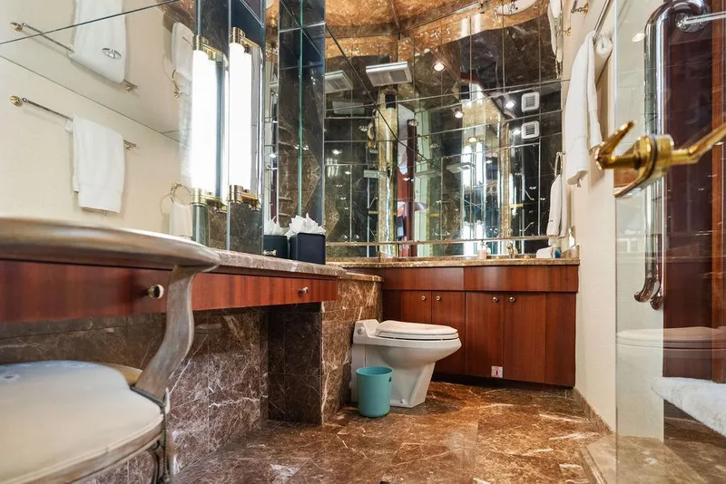 Slide: The Image of Hatteras 100 Motor Yacht 2004 - 53