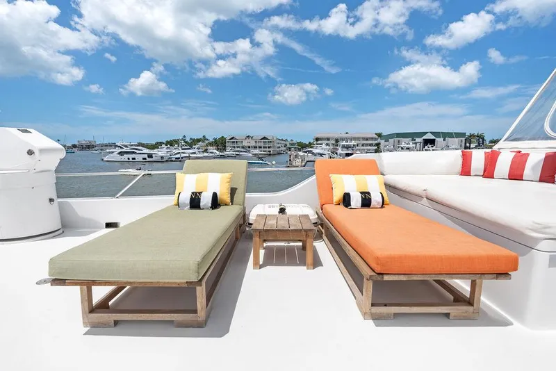 Slide: The Image of Hatteras 100 Motor Yacht 2004 - 63