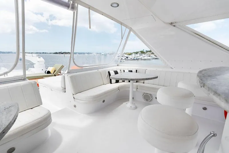 Slide: The Image of Hatteras 100 Motor Yacht 2004 - 66