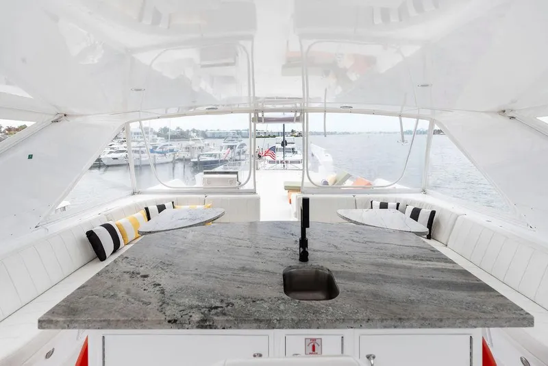 Slide: The Image of Hatteras 100 Motor Yacht 2004 - 68