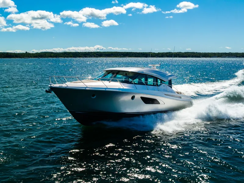 Slide: The Image of Tiara C53 Coupe 2019 - 11