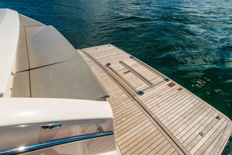 Slide: The Image of Tiara C53 Coupe 2019 - 23