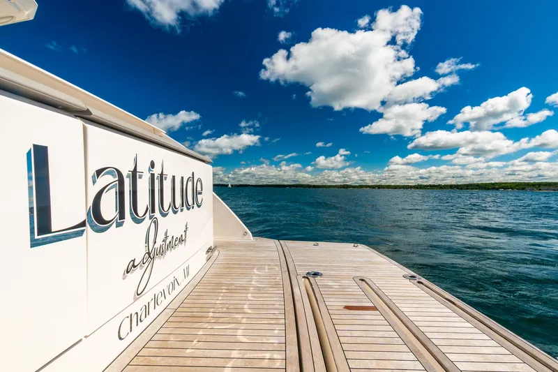 Slide: The Image of Tiara C53 Coupe 2019 - 24