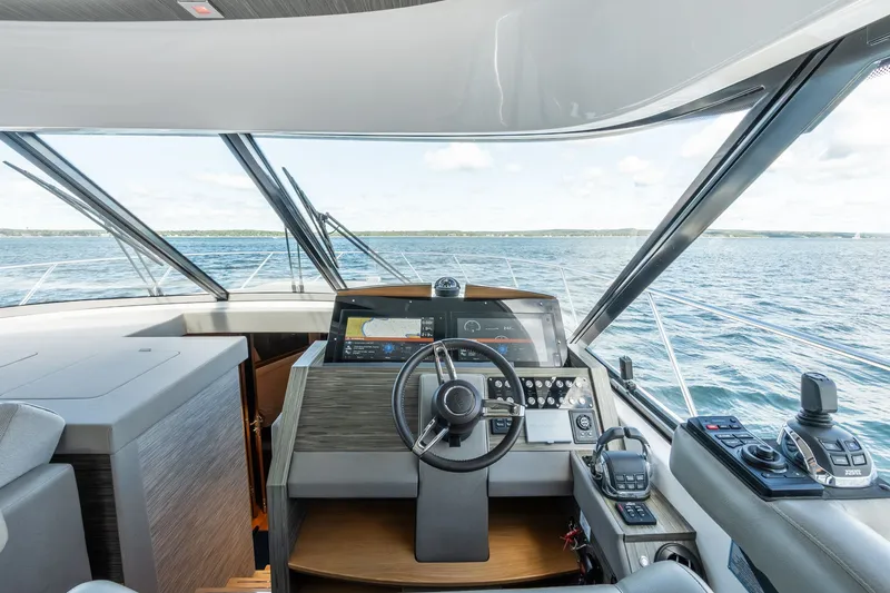 Slide: The Image of Tiara C53 Coupe 2019 - 31