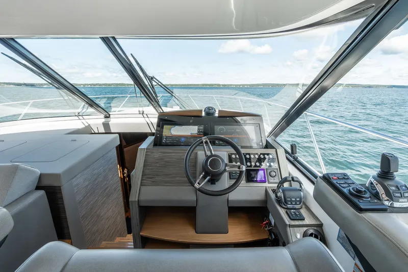 Slide: The Image of Tiara C53 Coupe 2019 - 33