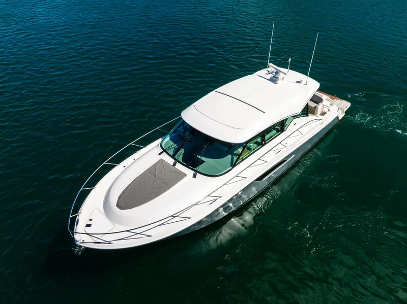 Slide: The Image of Tiara C53 Coupe 2019 - 6