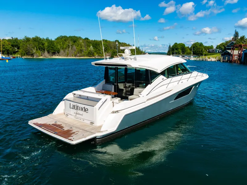 Slide: The Image of Tiara C53 Coupe 2019 - 8